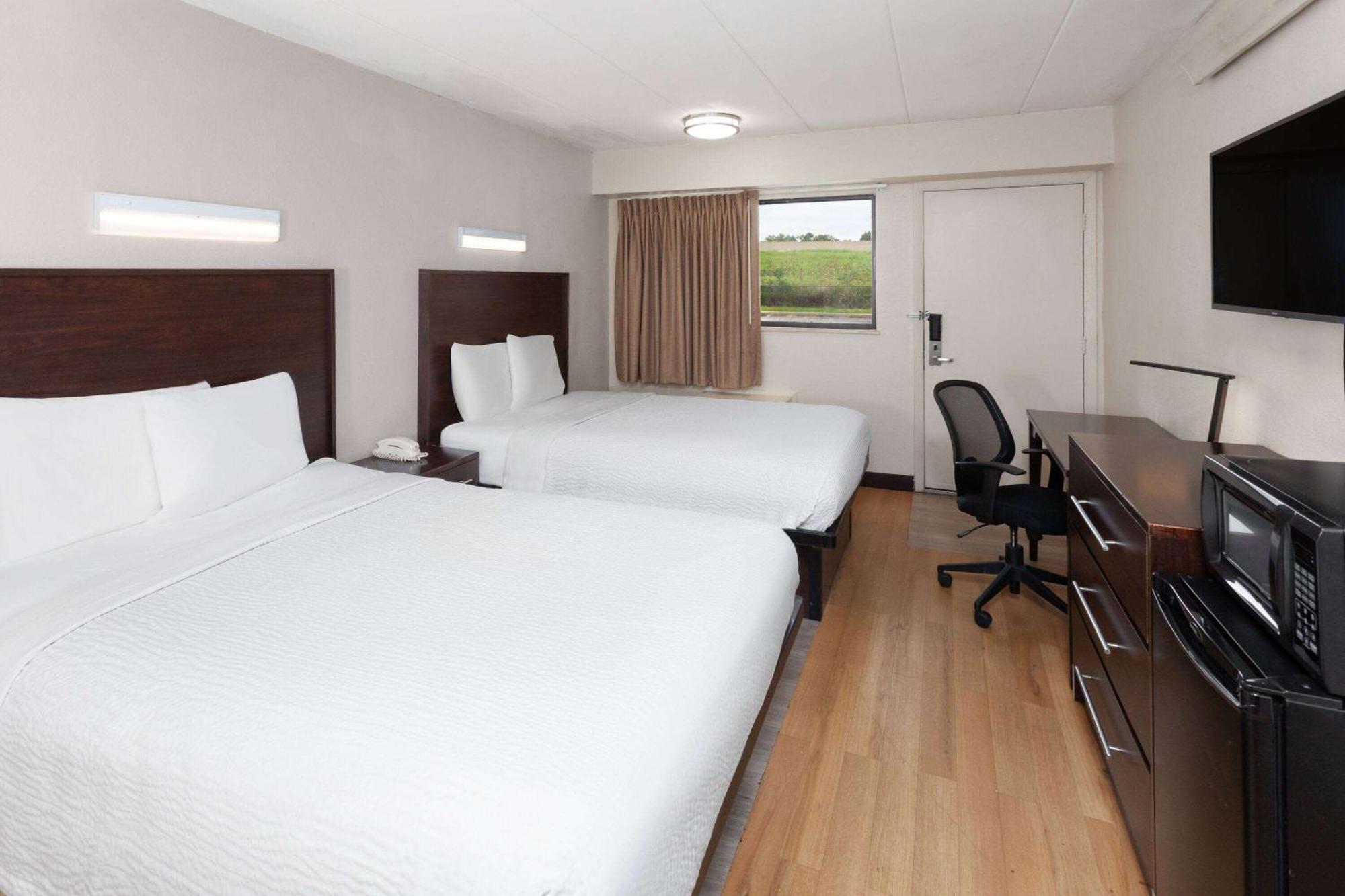Travelodge By Wyndham Peoria Bagian luar foto