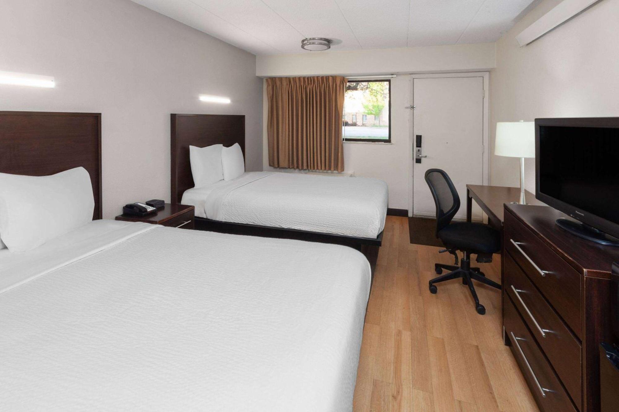 Travelodge By Wyndham Peoria Bagian luar foto