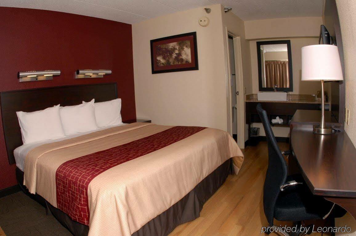 Travelodge By Wyndham Peoria Bagian luar foto